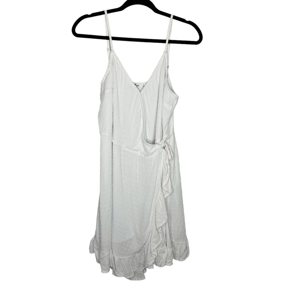 HOLLISTER / white Swiss dot wrap front ruffle dress / L